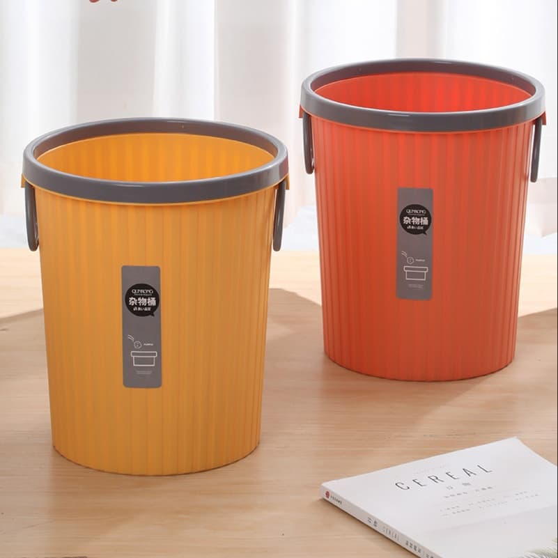 シンプルデザイン 10L容量プラスチックごみ箱