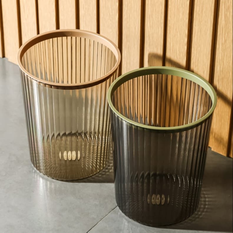 縦筋模様 プラスチック製 ごみ箱