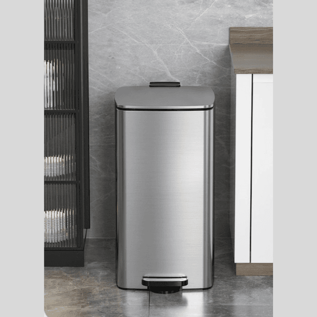 密封らくらくペダルゴミ箱