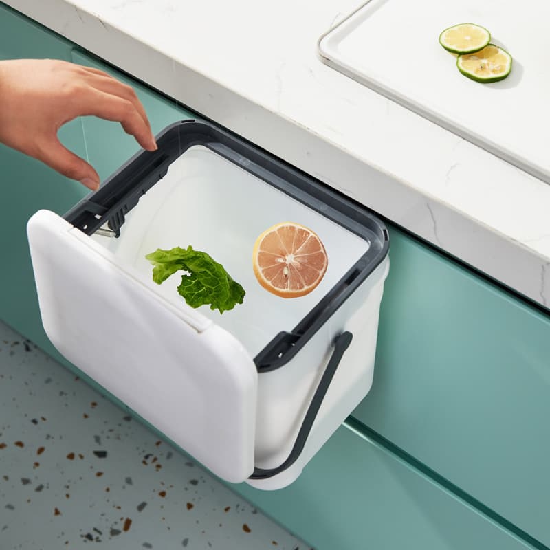 キッチン ゴミ箱 扉にも壁にも付けられるおしゃれゴミ箱