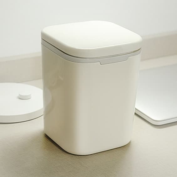清潔感あふれるコンパクト卓上ミニ蓋付きゴミ箱