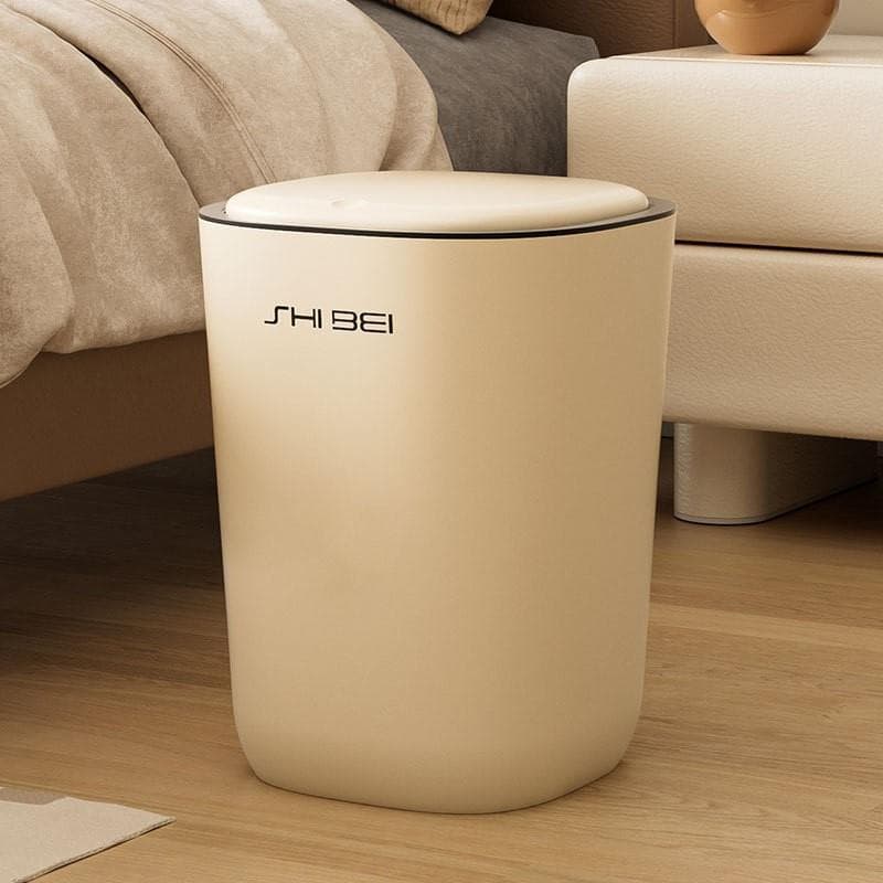 シンプルなデザインのゴミ箱